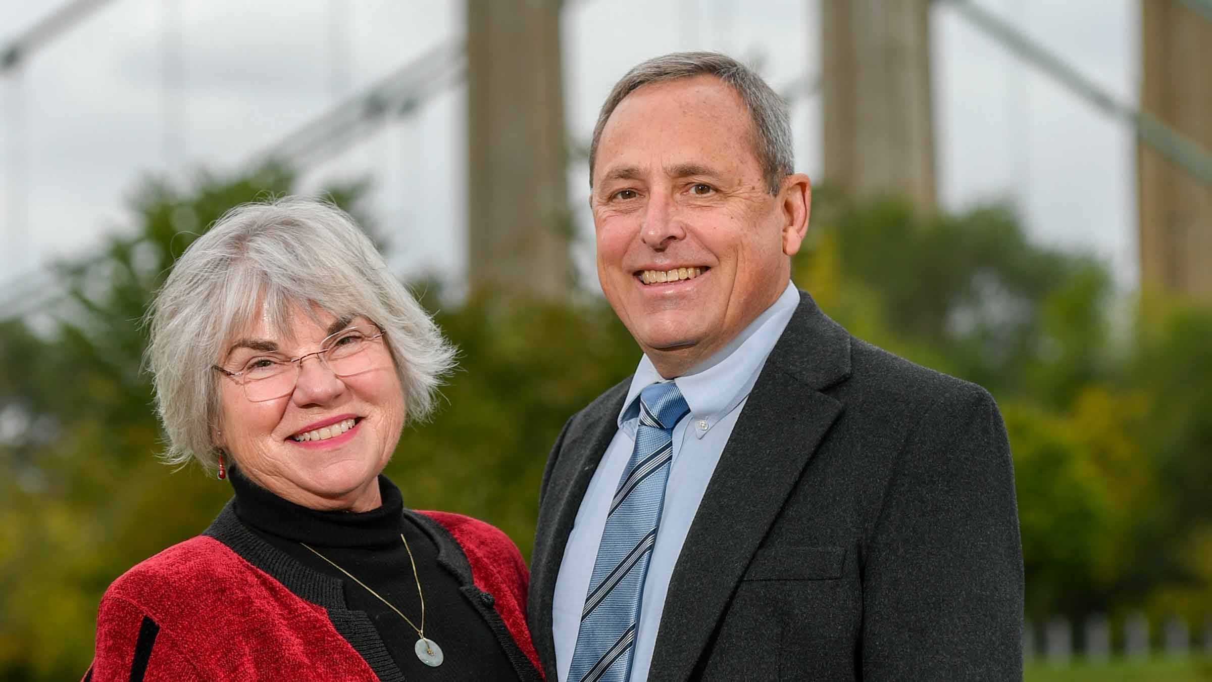 The Muggees stand togetehr