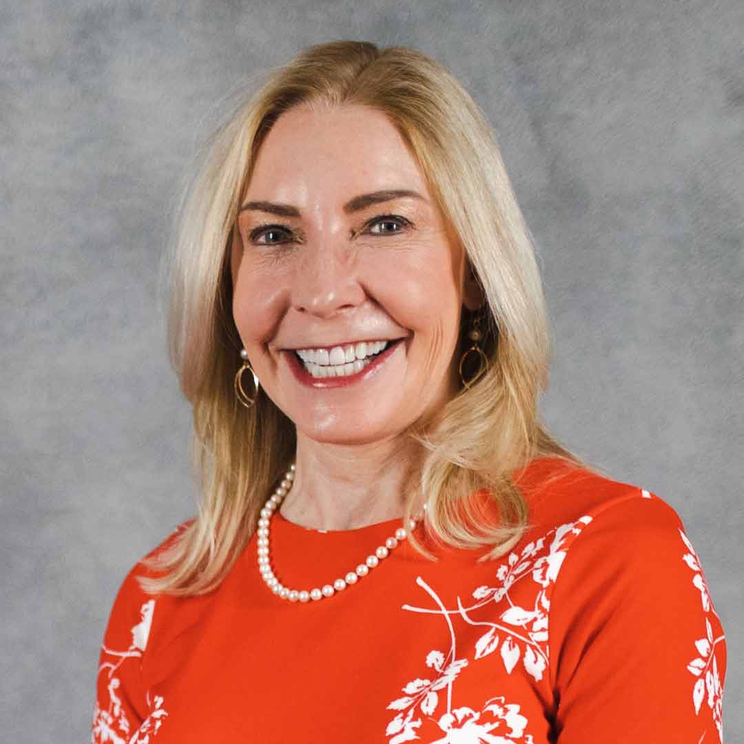 Stacy Bogart headshot